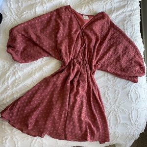 Super cute boutique dress. Taupe. Mauve. Quality.